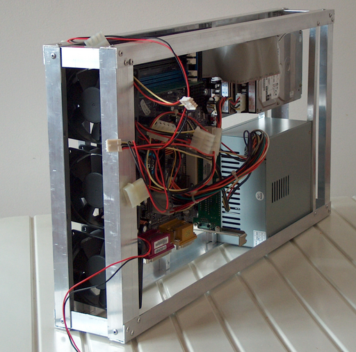 [Boitier rempli de dessus]